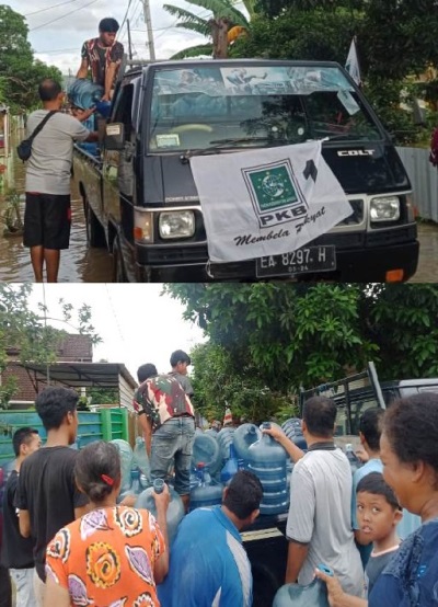 PKB KSB Distribusikan Air Galon Untuk Korban Banjir