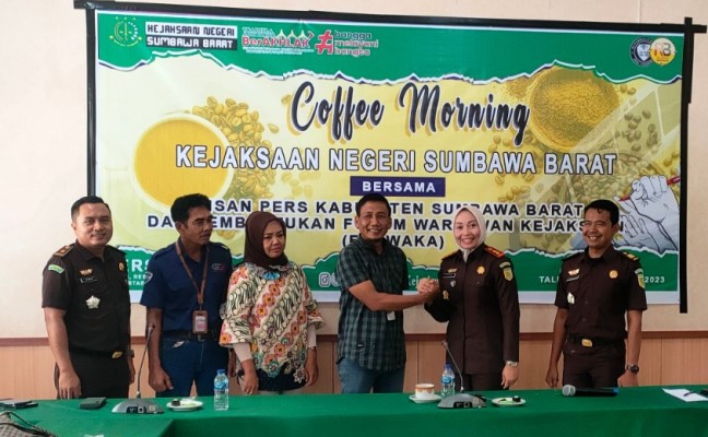 Bentuk FORWAKA, Kejaksaan KSB Gelar Coffee Morning Bersama Pers