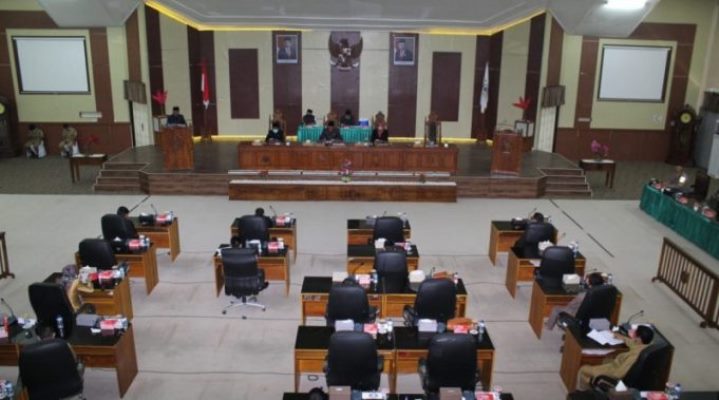 DPRD KSB Gelar Paripurna Pemandangan Umum Fraksi Atas APBDP 2023