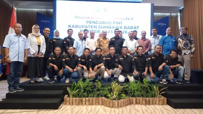 Pengurus PWI KSB Periode 2023-2026 Telah Dilantik PWI NTB