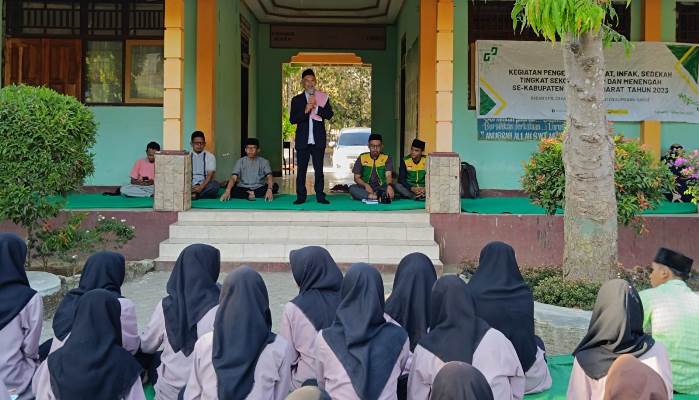 Program Pengenalan ZIS, Baznas KSB Datangi Sekolah Untuk Sosialisasi