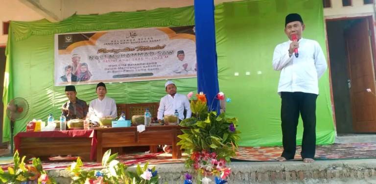 Bupati KSB Hadiri Rangkaian Pembangunan Gedung Sekolah NWDI