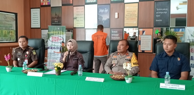 Pelimpahan Berkas Tahap II, Kejaksaan KSB Tahan Mantan Kades Dasan Anyar